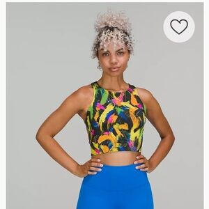 Wunder Train Racerback Tank Top
Light Support